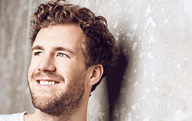  Luke Mockridge