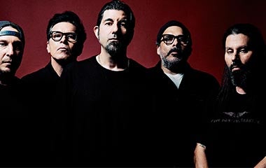 Mehr Informationen zu Deftones
