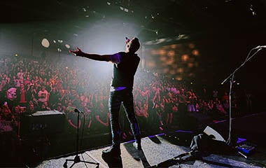 Mehr Informationen zu One Vision of Queen feat. Marc Martel